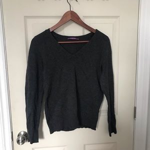 Grey v neck sweater